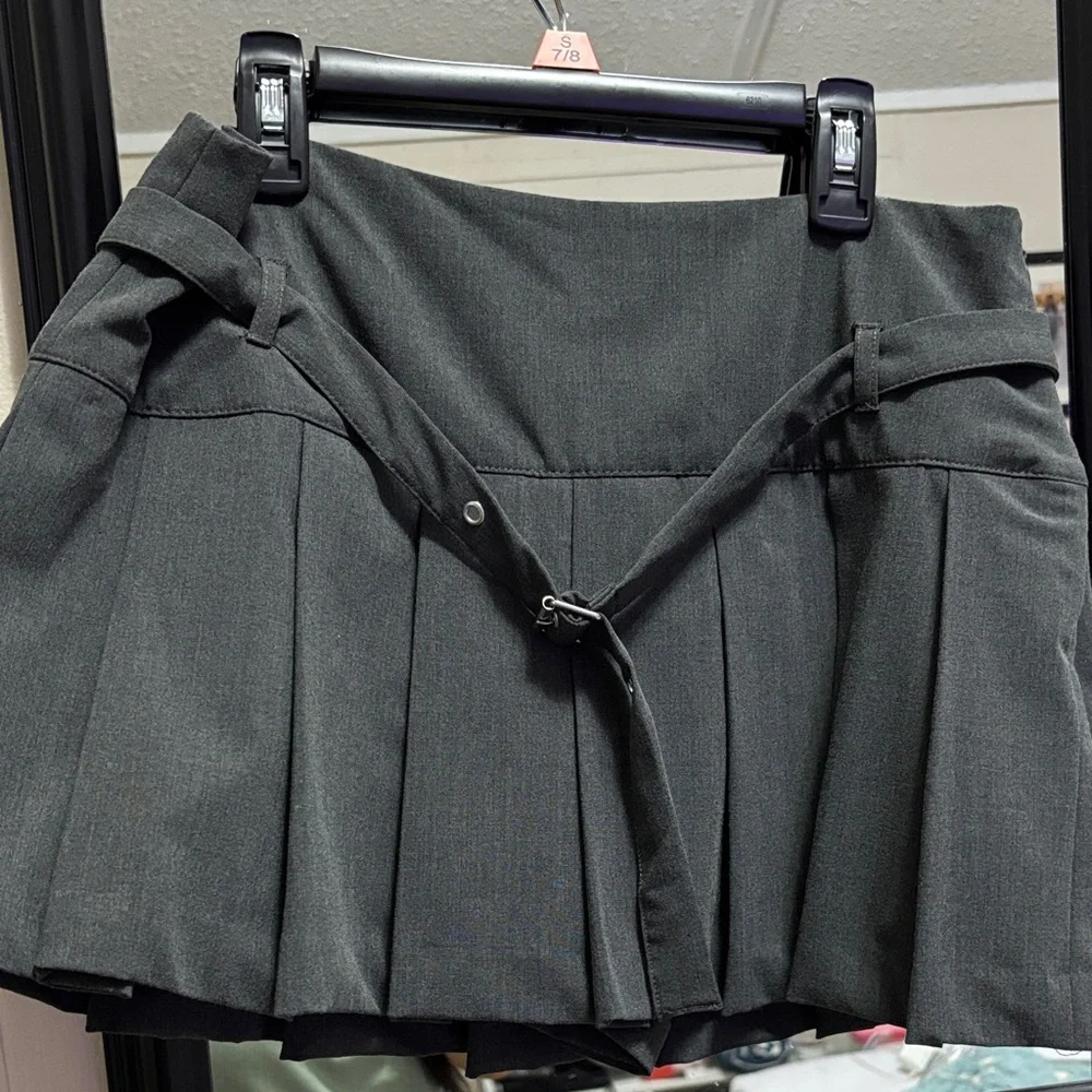 Zara Dark Gray Mini Skirt - Picture 1 of 6